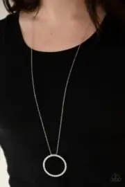 Paparazzi Center of Attention White necklace