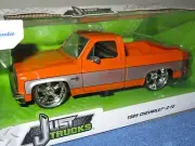 1985 CHEVY C-10 SILVERADO 1:24 JADA OPENING HOOD DOORS TAILGATE, 5-SPOKE WHEELS
