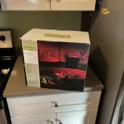16 Piece Target Solstice Red Set - Read Description