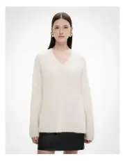 [Witchery] Fluffy V Neck Knit Jumper in Chalk
