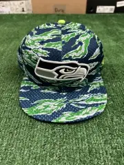 Seattle Seahawks NFL Mesh Splash Pattern New Era 59Fifty Sz 7 1/2 Blue Green