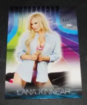 2017 Benchwarmer LANA KINNEAR Dreamgirls #50 Blue Foil Variant/2 PLAYBOY Sexy