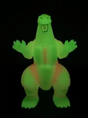 2023 MARUSAN 350 Godzilla 1995 9” CHERRY BLOSSOM SOFUBI DESUGOJI NEW WITH BAG!