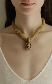[RENATA.Q] Mone Necklace