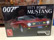 AMT 1157 007 1971 Ford Mustang Mach 1 model kit