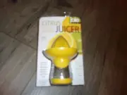 Joie Citrus Juicer 1oz Lemon Lime Small Strain Measure Reamer Brand New