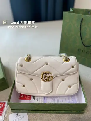 【二手包包】大Gucci 最近好看的包包不管是閃閃發光的鉆扣1955還是像泡芙奶油一樣的新款Marmont都 NO243537