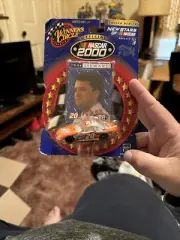 2000 Tony Stewart #20 Winner's Circle Home Depot 1:64 Diecast & Driver Card