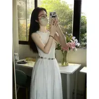 在飛比找ETMall東森購物網優惠-白色背心連衣裙拼接肌理感裙子2023韓版無袖內搭長裙