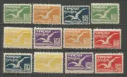 URUGUAY CORREO AEREO YVERT NUM. 14/25 * SERIE COMPLETA CON FIJASELLOS