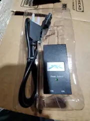 Ubiquiti 15V PoE Adapter 0.8A with US Power Cord, US-Style Plug POE-15-12W