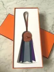 HERMES FLOT CHARM IN BLEU LIN/BLEU DE MALTE/CROCUS - BNIB !!!