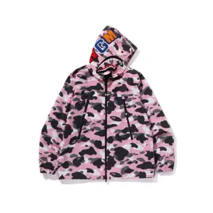 A Bathing Ape 日本限定鯊魚連帽防風外套