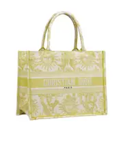 Medium Dioriviera Dior Book Tote One size Nude