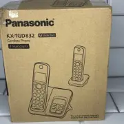 Panasonic KX-TGD833M Cordless 3 Handset Caller ID with Answering Machine, Black