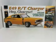 Classic Carlectables 1:18 #18060 E49 Charger Vitamin C 'Big Tank' NEW