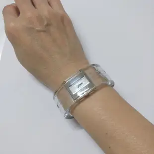 CK 國際設計師品牌 壓克力手環式手錶