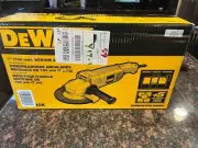 BRAND NEW DEWALT Corded 7" Medium Angle Grinder DW840 INC CASE & GRINDING WHEELS
