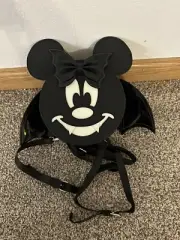 Disney - Minnie Bat Glow in the Dark Convertible Mini Backpack Loungefly NEW