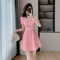在飛比找蝦皮商城精選優惠-2024新款夏季粉色雪紡小個子洋裝收腰顯高溫柔風氣質高級感裙