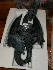 VTG new with box Myth and Legends Summit Collection Dragon summit collection
