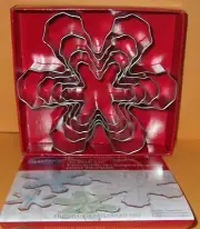 Wilton Christmas Snowflakes Shape Metal Cookie Cutter Set 4 Pc Snowflake Box NEW