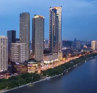 竹落江景公寓(長沙五一廣場華遠店)Zhuluo River-view Apartment (Wuyi Square Huayuan)
