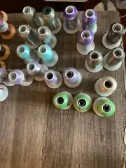 Gutermann Bulky Nylon Thread. Overlocking. Survey fil Texture you choose