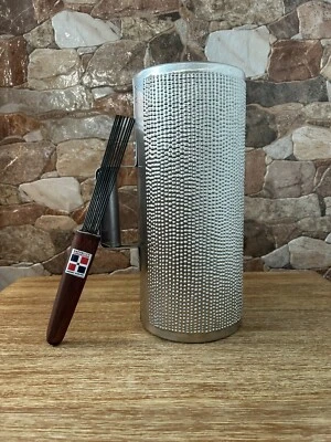 Guillermo Guira Genuina 18x13 con Gancho en Madera