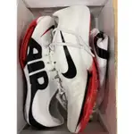 全新的AIR ZOOM MAXFLY “MORE UPTEMPO RED” (DN6948-111) 田徑釘釘男子歐盟尺