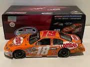 KYLE BUSCH #18 2010 COMBOS 1/24