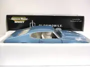 ERTL / AMERICAN MUSCLE MINT - 1969 OLDSMOBILE CUTLASS 442 W-32 - 1/18 DIECAST