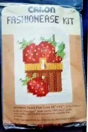 Caron "Strawberry Patch Switchplate Cover" Plastic Canvas Kit