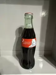 1991 Coca Cola Classic Seasons Greetings Commemorative Bottle 8 OZ