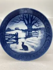 Royal Copenhagen Denmark Christmas Plate 1971 Hare in Winter - Winter Rabbit NEW