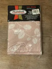 2-Vtg Meadowbrook Luxury Percale No Iron IRREGULAR Standard Pillowcases Pink *
