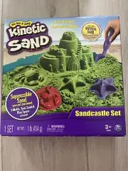 Spin Master Kinetic Sand Sand Box Playset w/ 1lb of Sand and 3 Molds, GREEN Sand