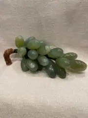 NEW Green JADE STONE of a CLUMP of GRAPES S-20 Oval # 16
