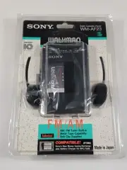 Sony Walkman WM-AF23 Cassette Player AM/FM Tuner 10th Anniversary Made in Japan