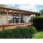 Comfortable Home, Big Backyard