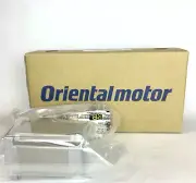 BRAND NEW ORIENTAL MOTOR 5-Phase Stepper Motor PK569V-NA