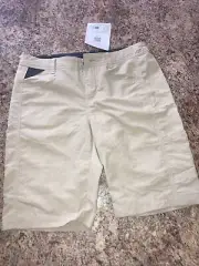 NWT ! Women’s SZ 4 Patagoinia hiking shorts Khaki Away From Home Shorts