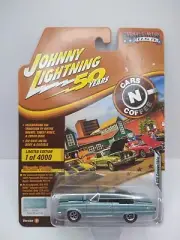 Johnny Lightning Muscle Cars 1967 Plymouth GTX Convertible red line (K)