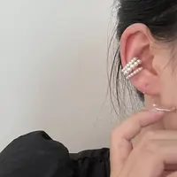 在飛比找momo購物網優惠-【Oni 歐妮】珍珠幻境 不對稱耳骨夾式耳環無耳洞耳扣耳夾耳