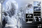 Hot Toys MMS329 The Avengers 1/6th scale Mark VII Sub-Zero Version Figure