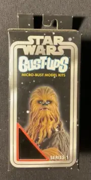Star Wars 2004 Bust Ups Yoda Micro-Bust Model Kit - Brand New !!!