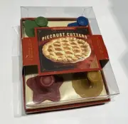 Williams Sonoma 2017 Decorative Floral Pie Crust Cutters/Punch 6 Piece Set NEW