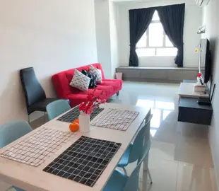 斯派斯圖納斯競技場對面3室2床公寓式家庭旅館Opposite SPICE Arena Tunas Homestay 3R2B Apartment