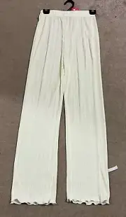 Beginning Boutique Pants Size M. New with tags