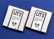 Small Plates Uniqlo UT x Mickey Mouse x Joshua Vides Disney with Box NEW